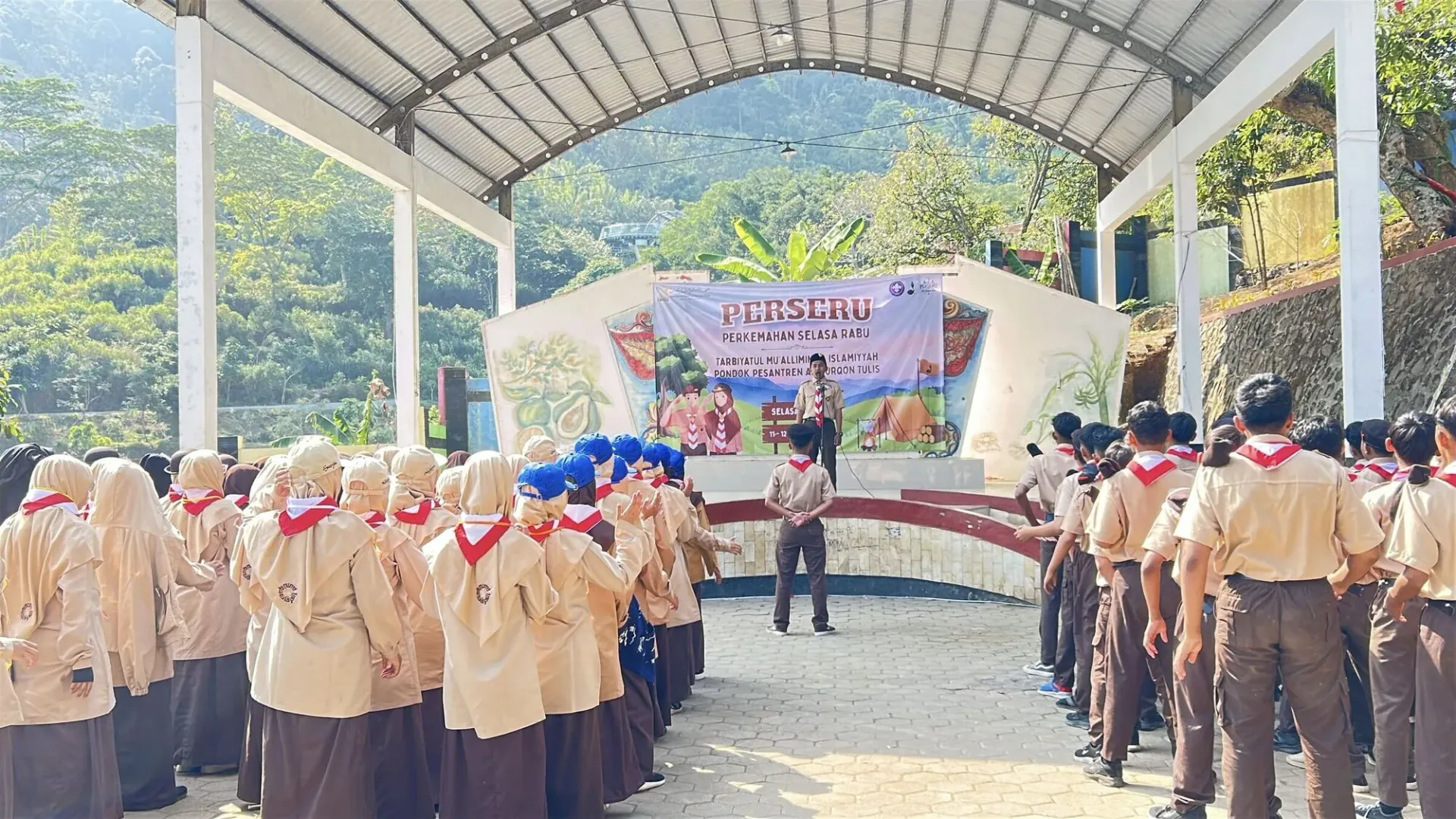 Upacara penutupan Perseru